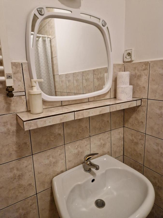 Zajazd Lesny Tuszyn Exterior foto